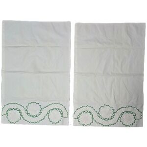 Dan River Pillowcases White Cotton Green Crochet Trim Set of 2 (AF)